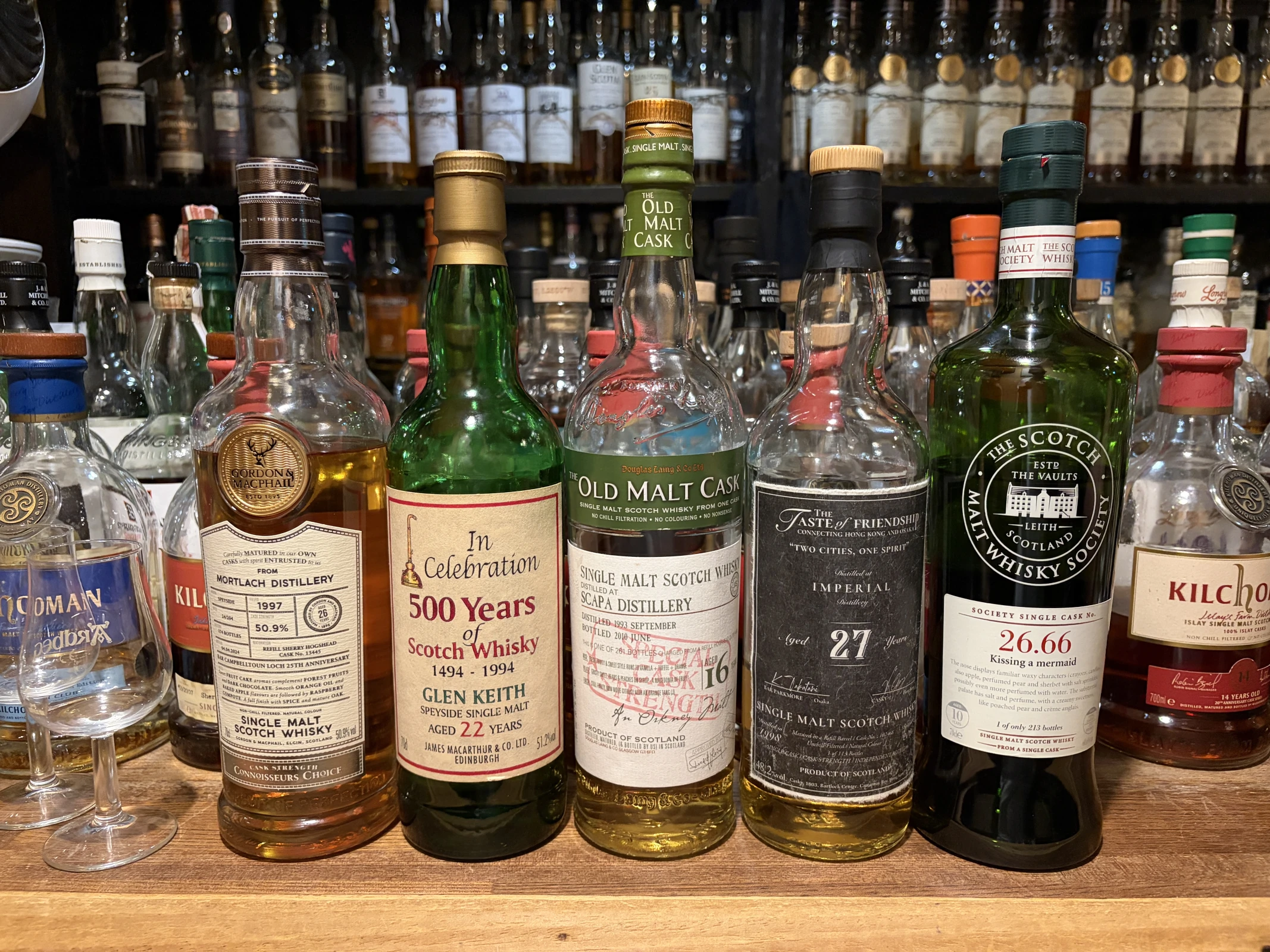 Whisky bottle group, IMG 7586