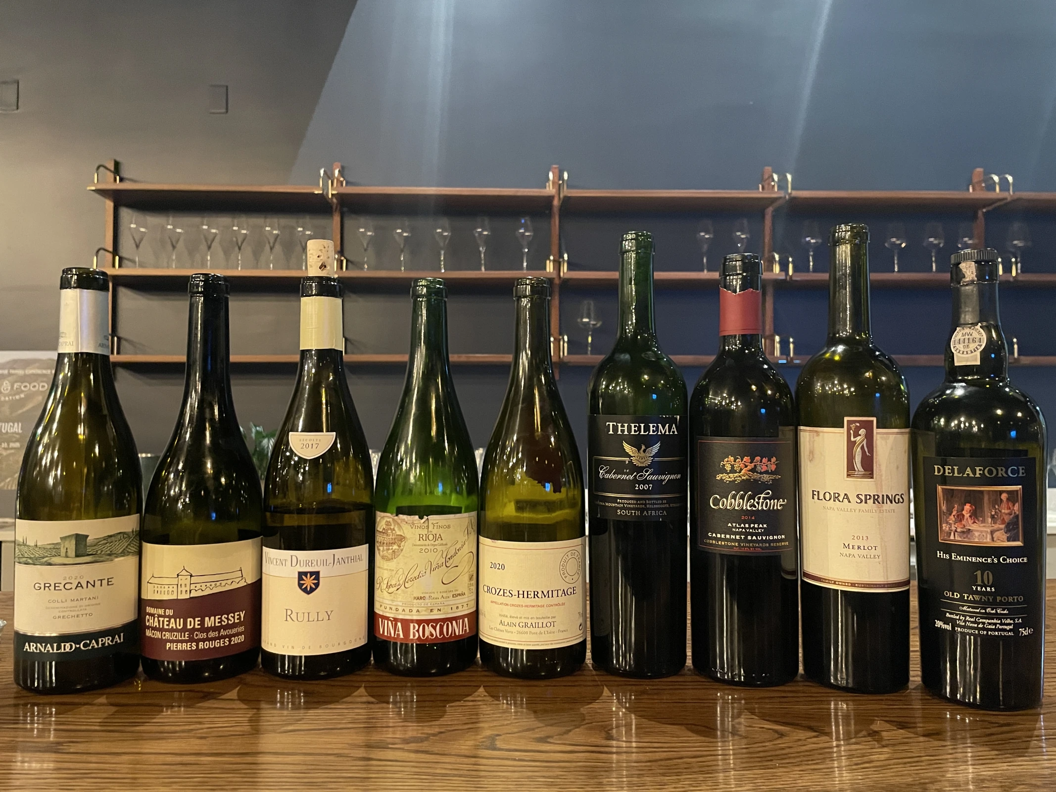 Wine bottle group, IMG 0929